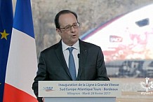 Un coup de feu vient perturber le discours de François Hollande (vidéo)
